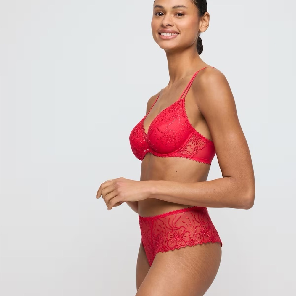 Marie Jo • NWT $117 Jane
Luxury Thong RW1